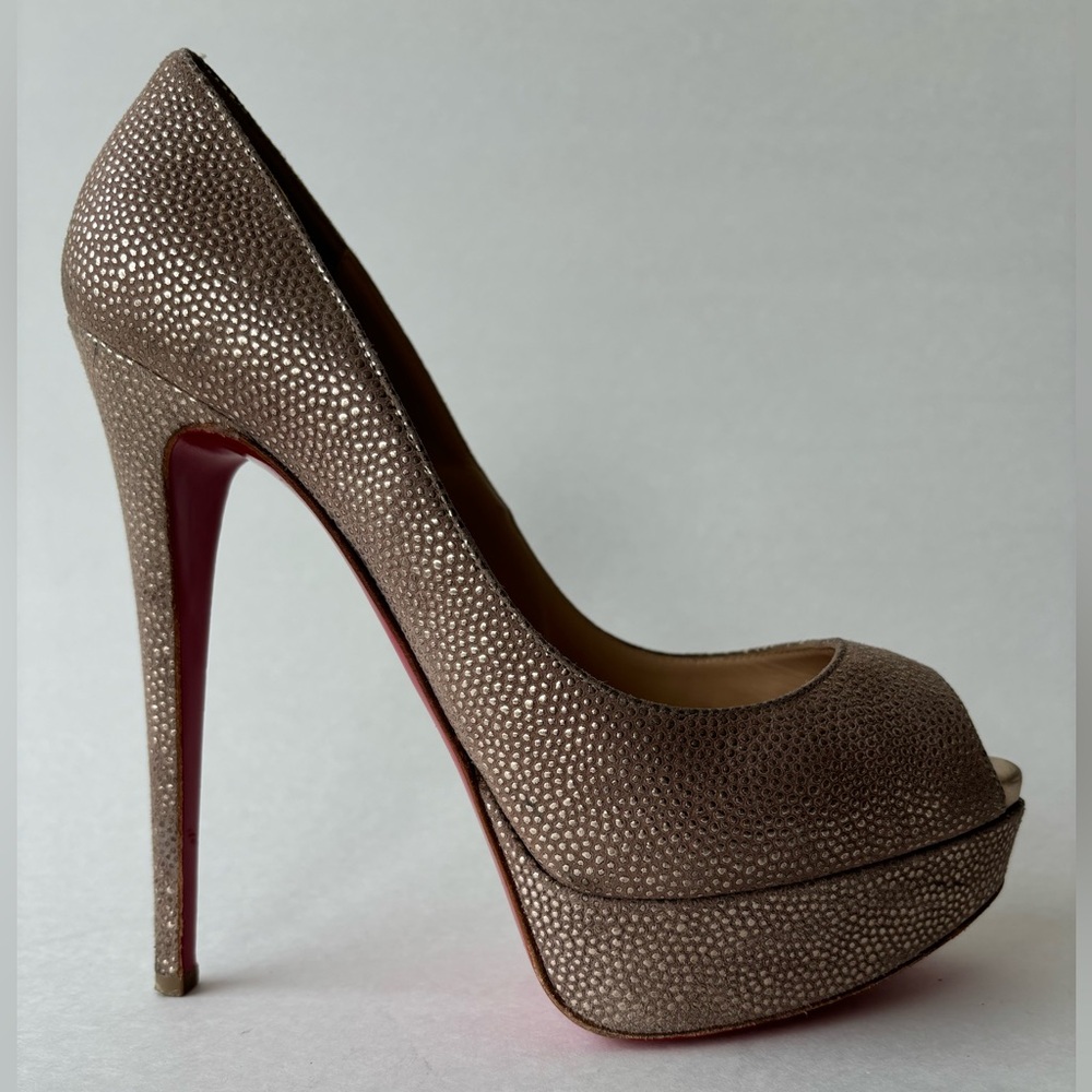 Christian Louboutin lady peep heels nude beige size 38.5
